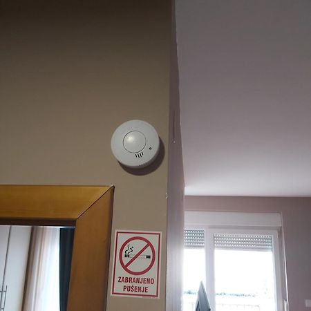 Apartman *Joy* Osijek Bagian luar foto