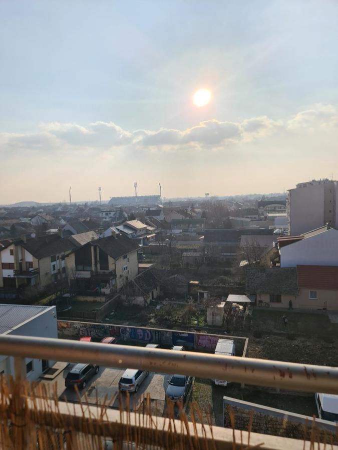 Apartman *Joy* Osijek Bagian luar foto