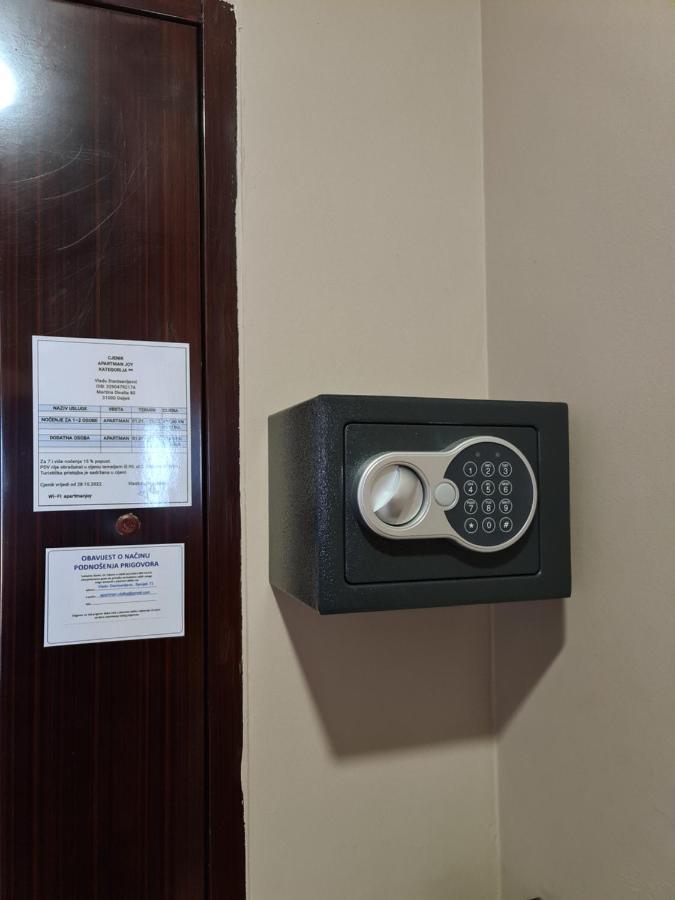Apartman *Joy* Osijek Bagian luar foto